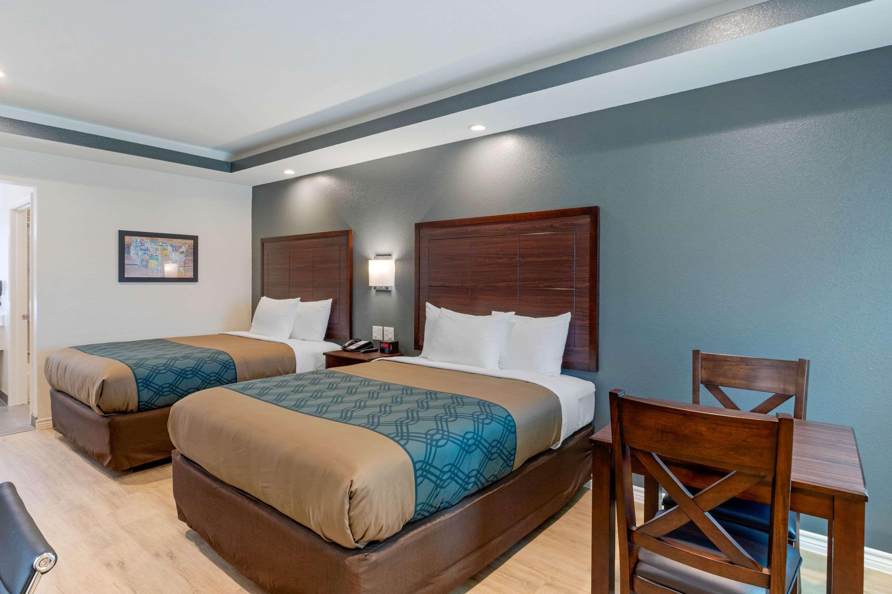 Econo Lodge Houston Esterno foto